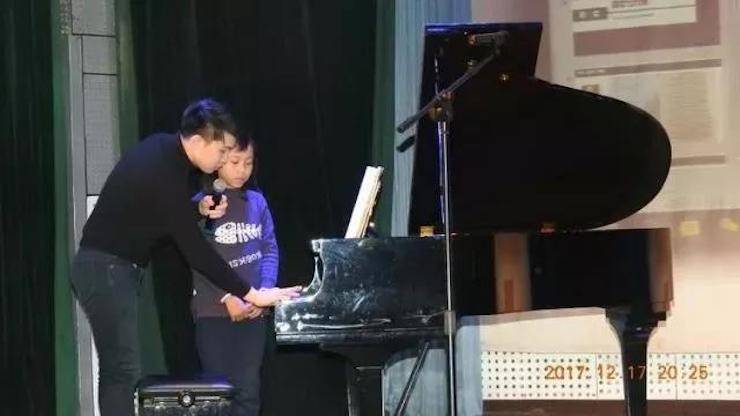 【报道】浅谈读谱的重要性|金沙js93252艺术家鲍释贤濮阳大师班活动成功举办！