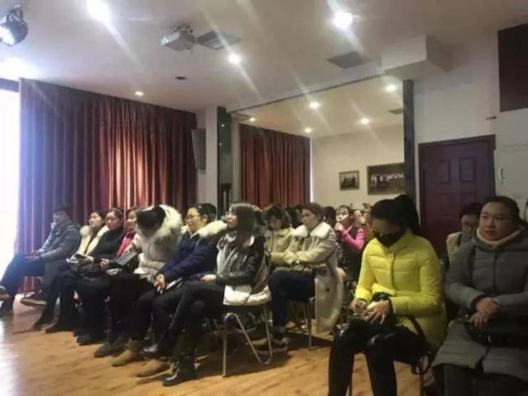 【报道】读谱与琴谱版本的选择|金沙js93252艺术家鲍释贤大师班洛阳站圆满结束。诤悠担