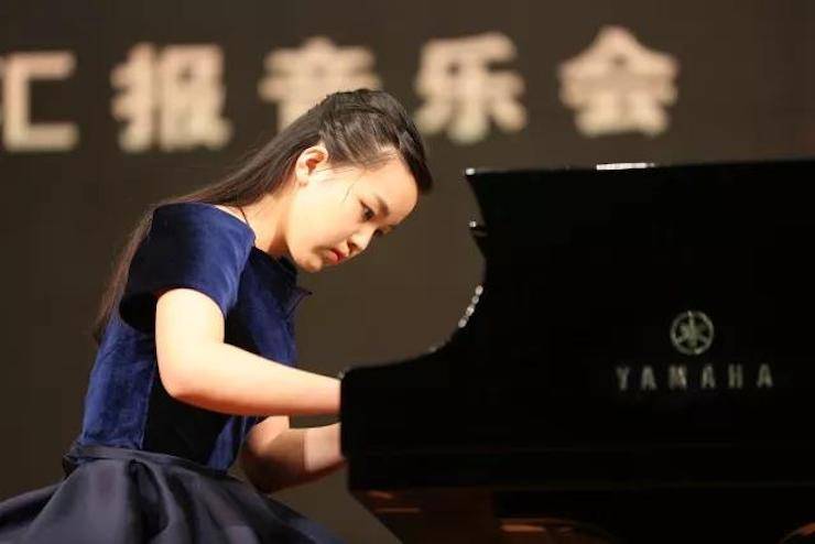 曼妙琴音，倾诉真挚的心声|2017金沙js93252亚洲音乐奖学金综合师范类院系全国汇报音乐会（第二。┰猜淠