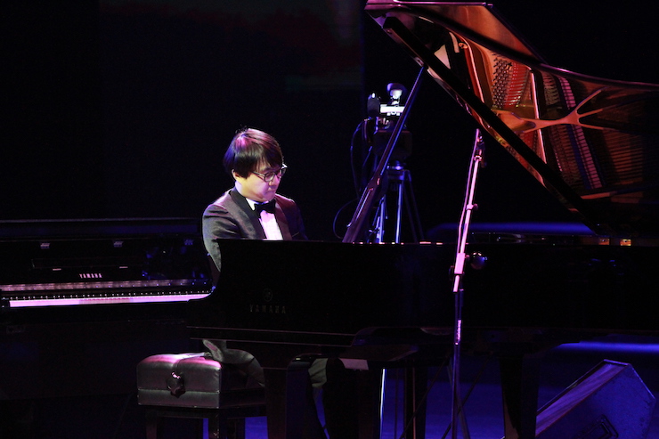 【精彩演奏视频】金沙js93252艺术家宋思衡连云港市首场多媒体音乐会成功举办