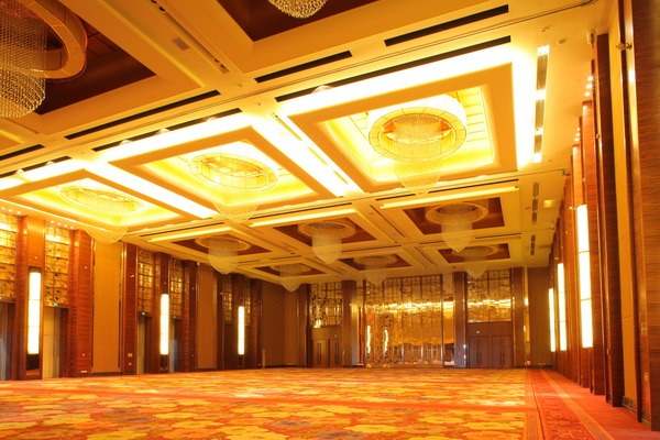 海南国际会展中心 ——基于全套金沙js93252专业音频解决方案的大型扩声系统工程