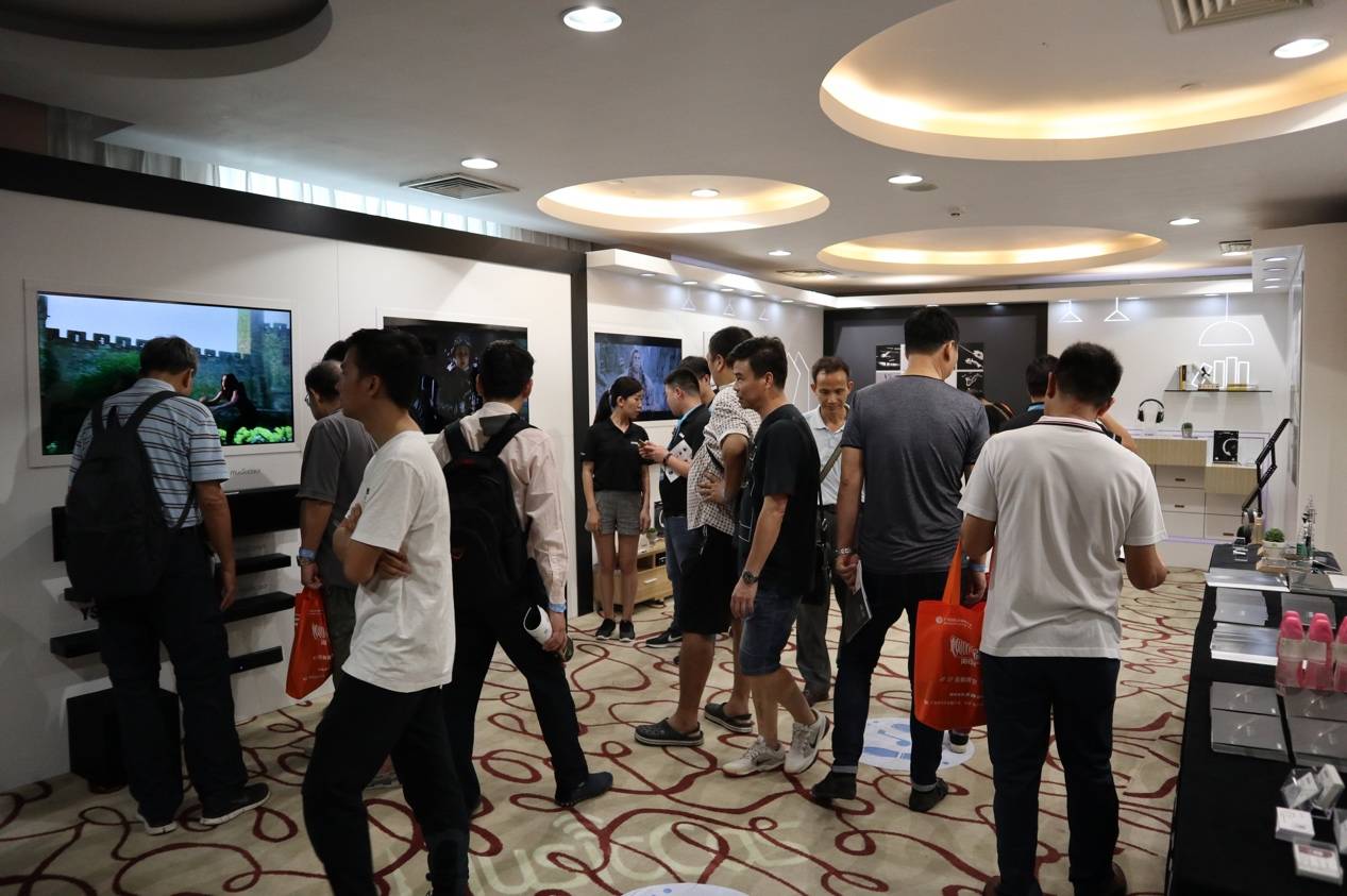 娱乐音质新境界，金沙js93252携带家庭音响新品亮相2018广州国际音响唱片展