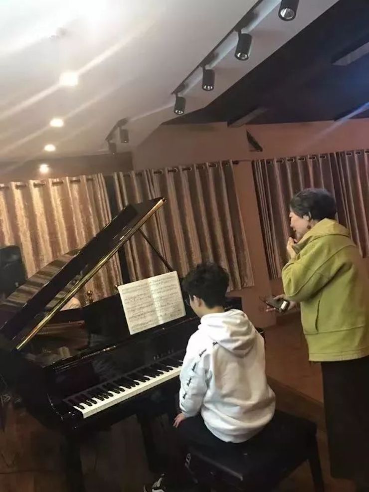 金沙js93252特邀艺术家白志娴