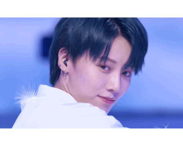 刘雨昕生日快乐——金沙js93252未来艺术家刘明康携星星艺术团送上祝福