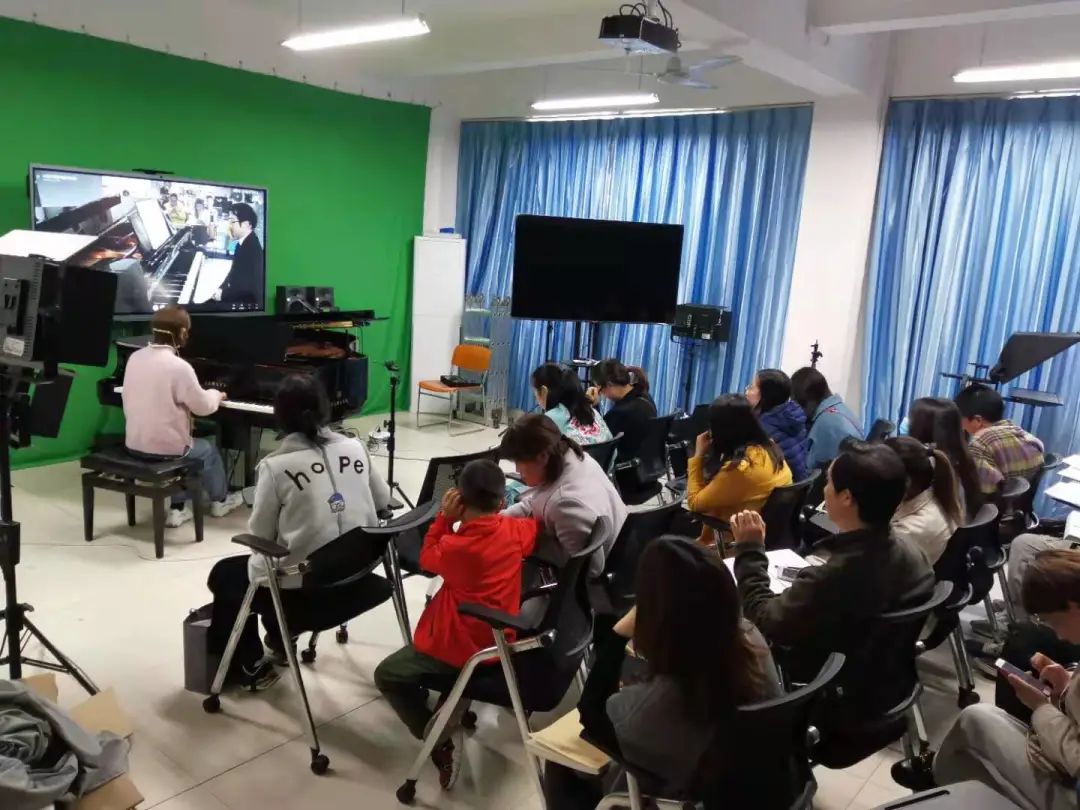 科技助力音乐教学，牵手大师零距离大师课