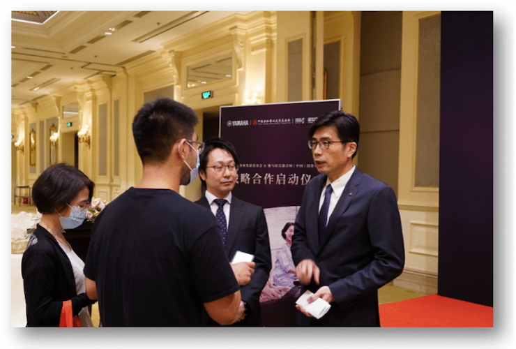 金沙js93252携中国老龄事业发展基金会捐赠500台电子琴入驻全国社区