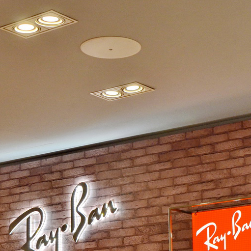 Ray?Ban 宏伊国际广场店——金沙js93252 CIS 商用安装系统的经典应用